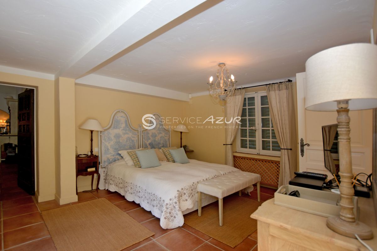 Villa à Saint-Tropez, France, 1 018 m² - image 18