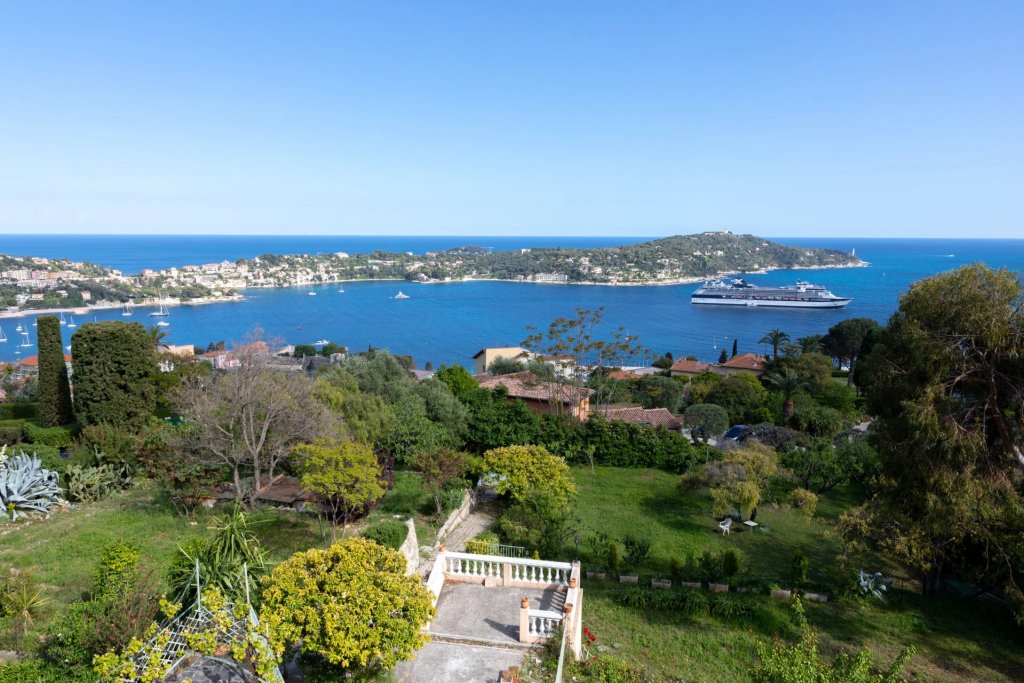 Villa in Villefranche-sur-Mer, Frankreich, 330 m² - Foto 1