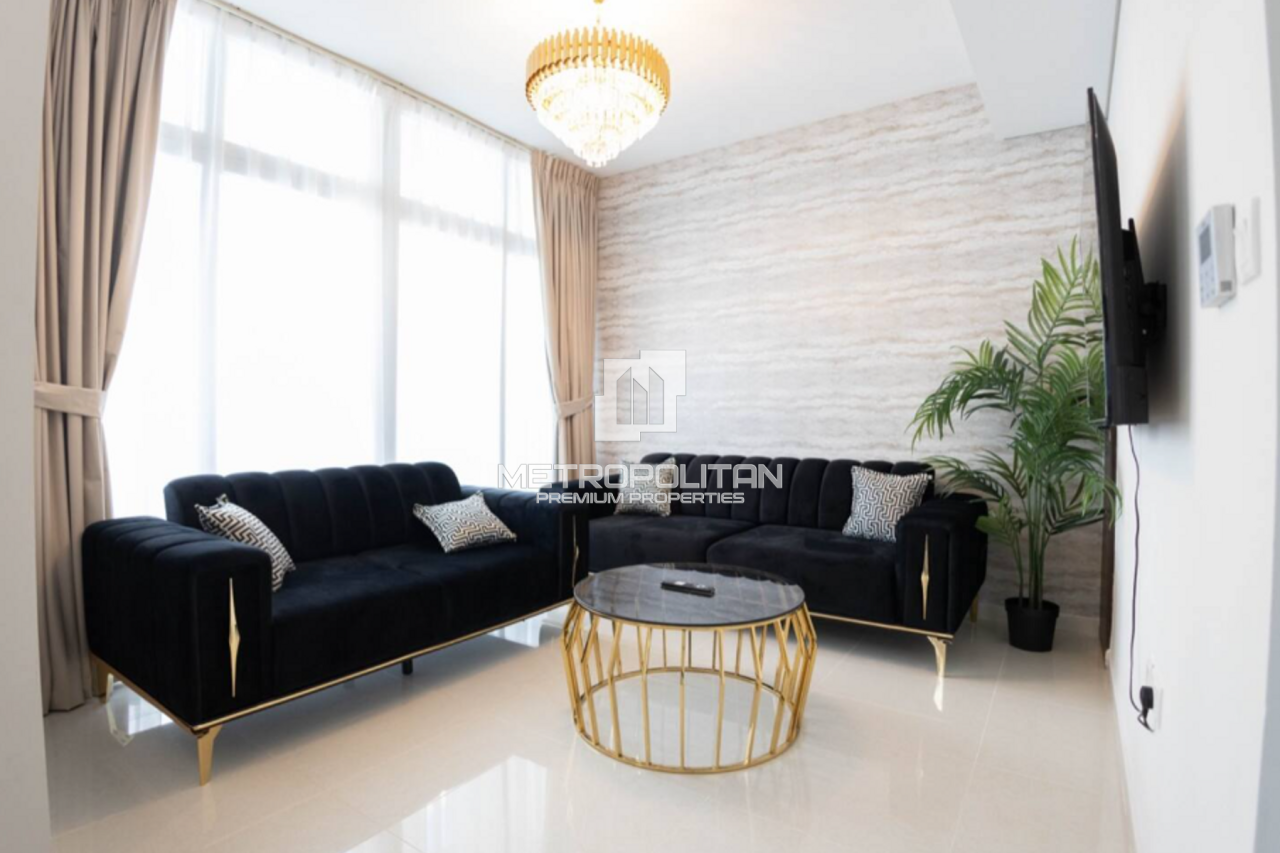 Villa in Dubai, UAE, 173 m² - picture 1