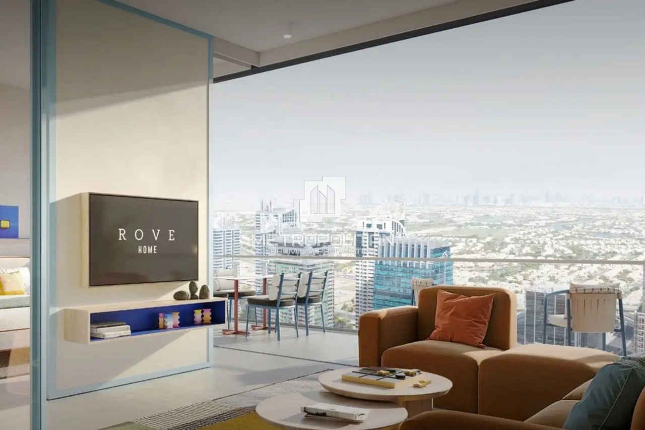 Apartment in Dubai, UAE, 37 m² - picture 1