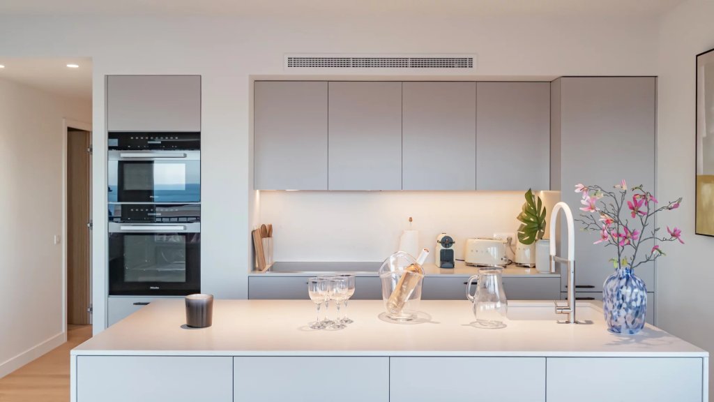 Apartment in Villefranche-sur-Mer, France, 99 m² - picture 10