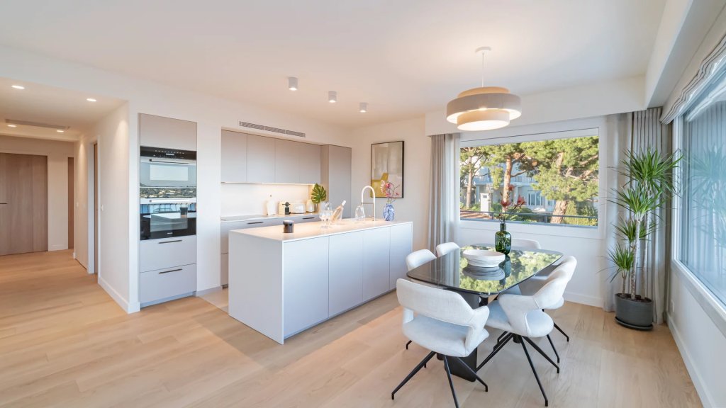 Apartment in Villefranche-sur-Mer, France, 99 m² - picture 8