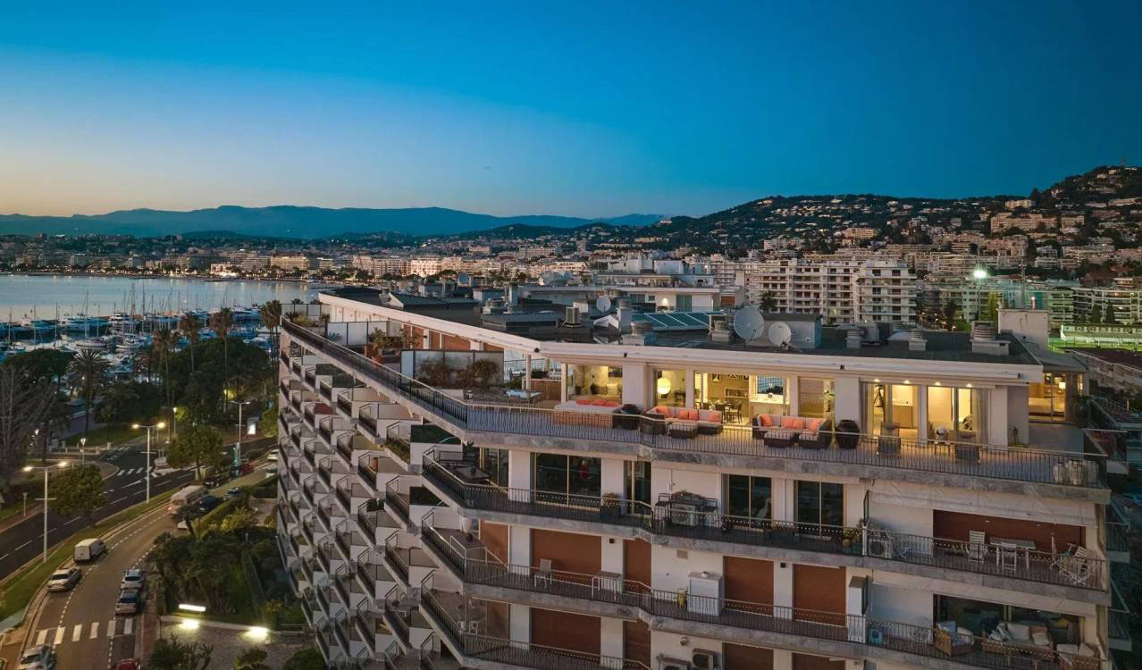 Penthouse in Cannes, France, 158 m² - picture 5