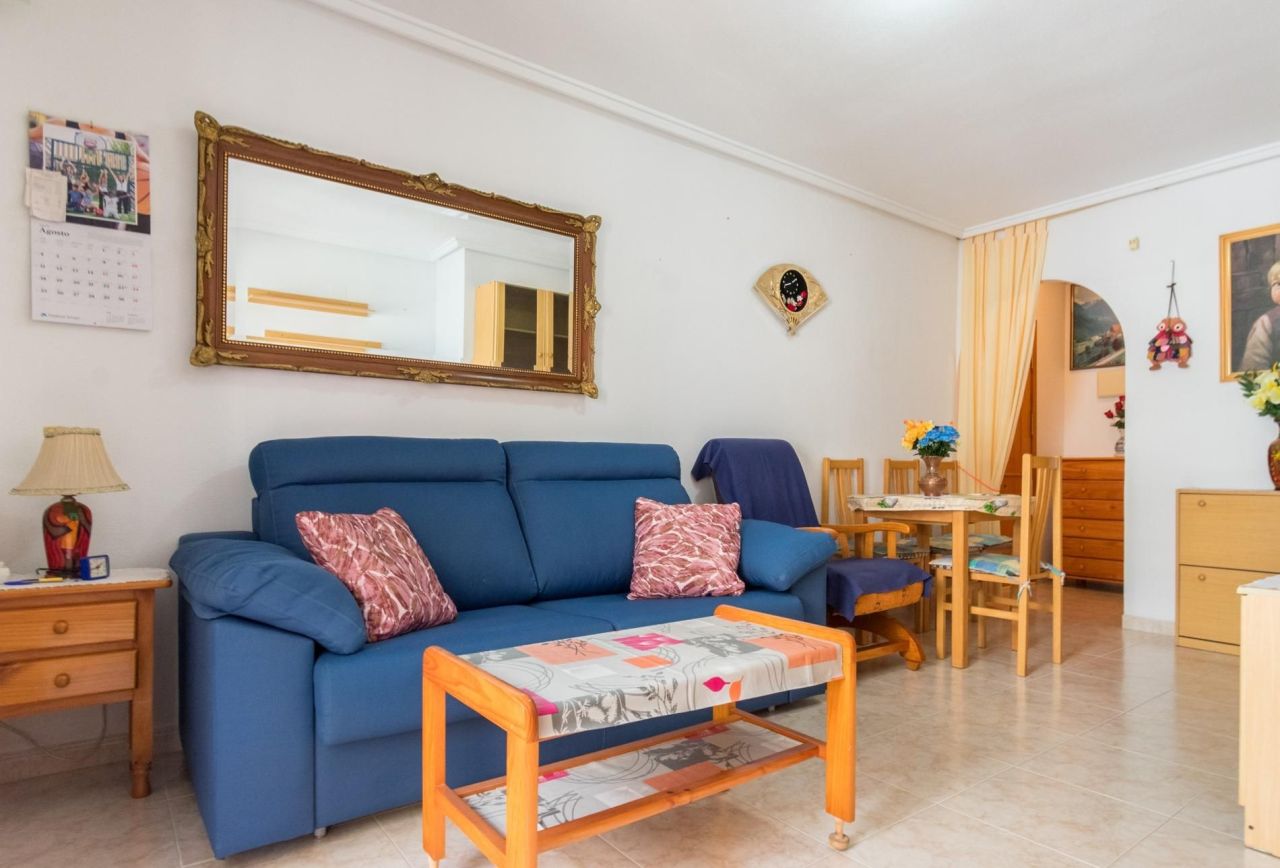 Flat in Torrevieja, Spain, 59 m² - picture 4