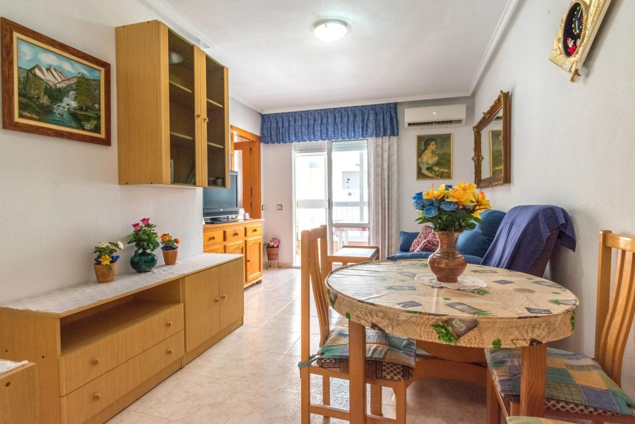 Flat in Torrevieja, Spain, 59 m² - picture 6