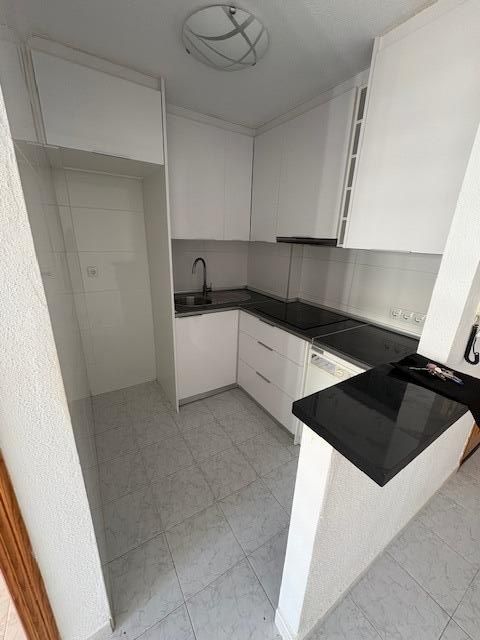Flat in Torrevieja, Spain, 45 m² - picture 6