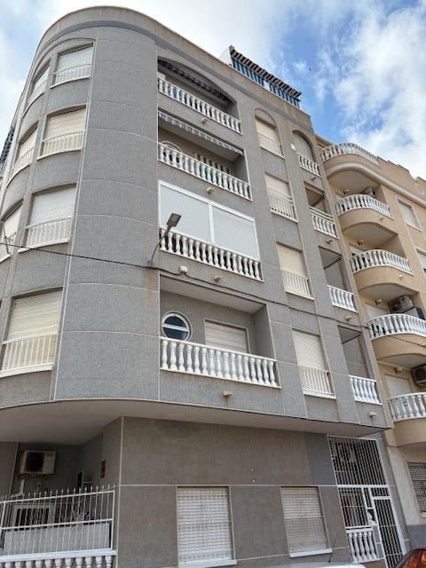 Flat in Torrevieja, Spain, 45 m² - picture 1