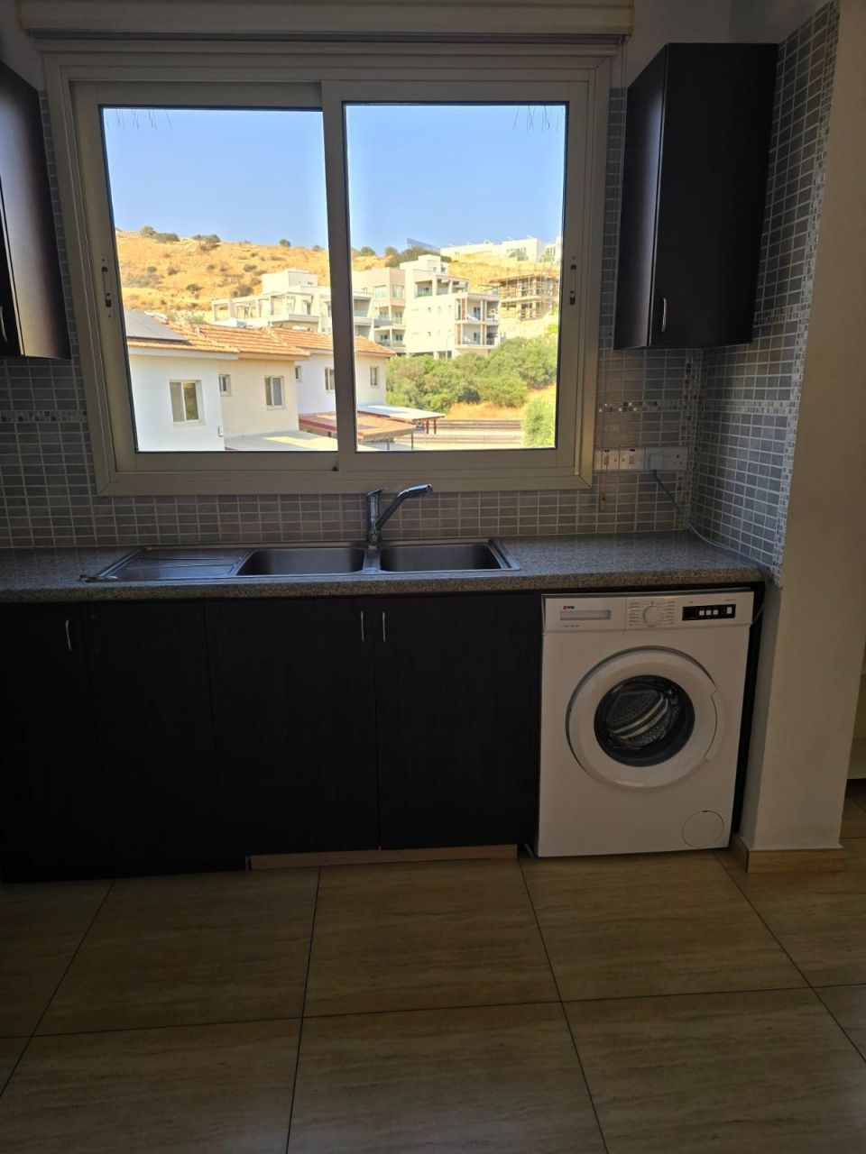 Apartamento en Agios Athanasios, Chipre - imagen 3