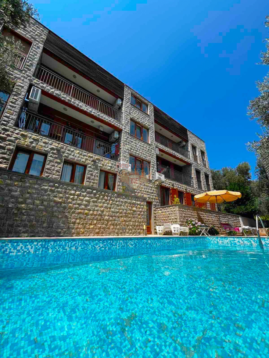 Appartement à Petrovac, Monténégro, 54 m² - image 1