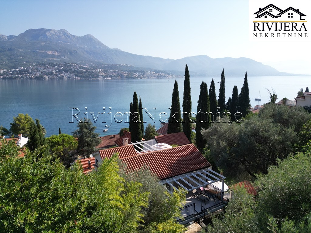 Casa a Herceg-Novi, Montenegro, 203 m² - foto 4