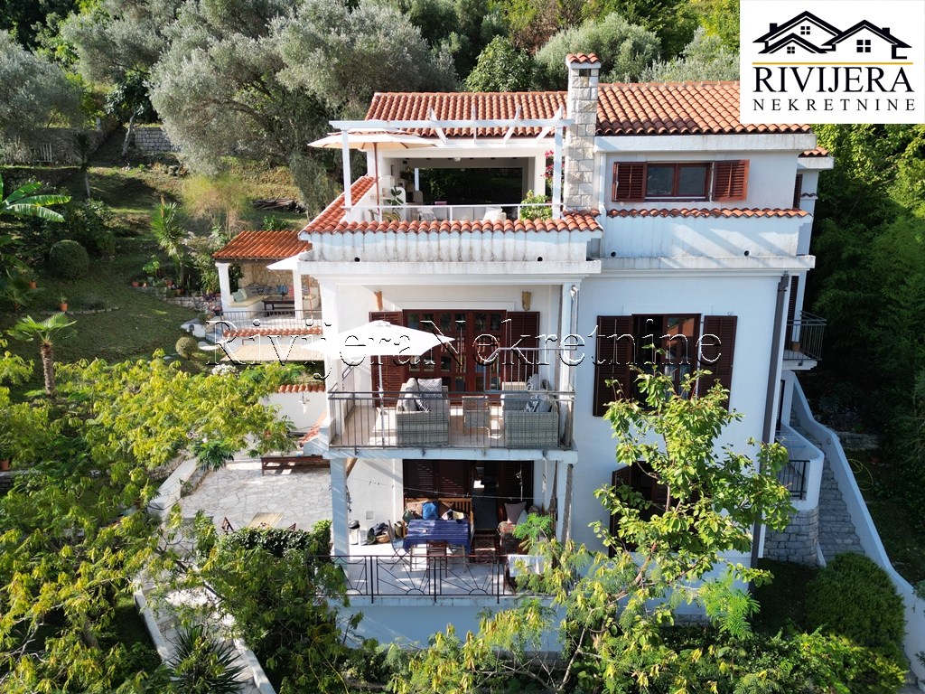 Casa a Herceg-Novi, Montenegro, 203 m² - foto 3