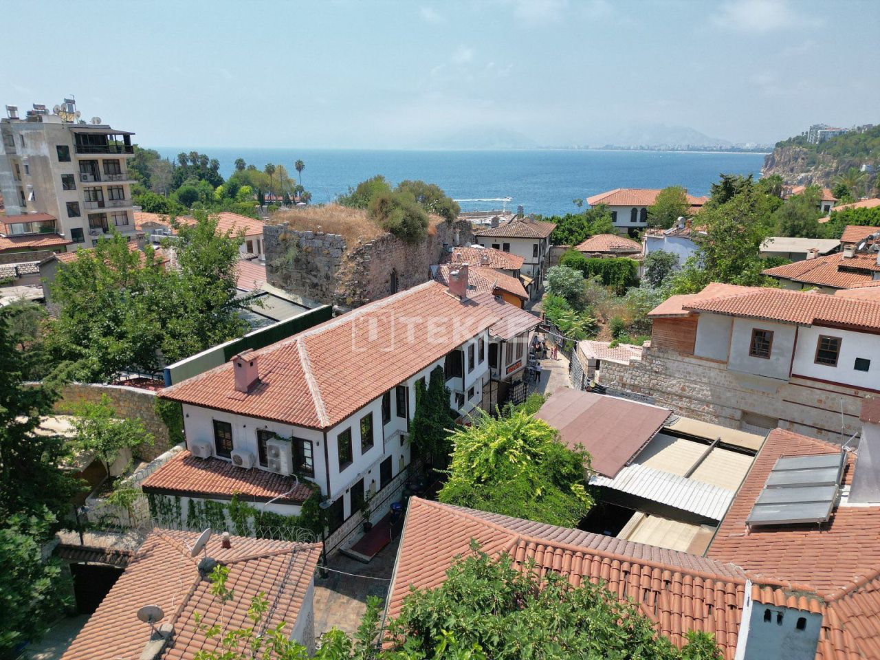 Propiedad comercial en Antalya, Turquia, 350 m² - imagen 1
