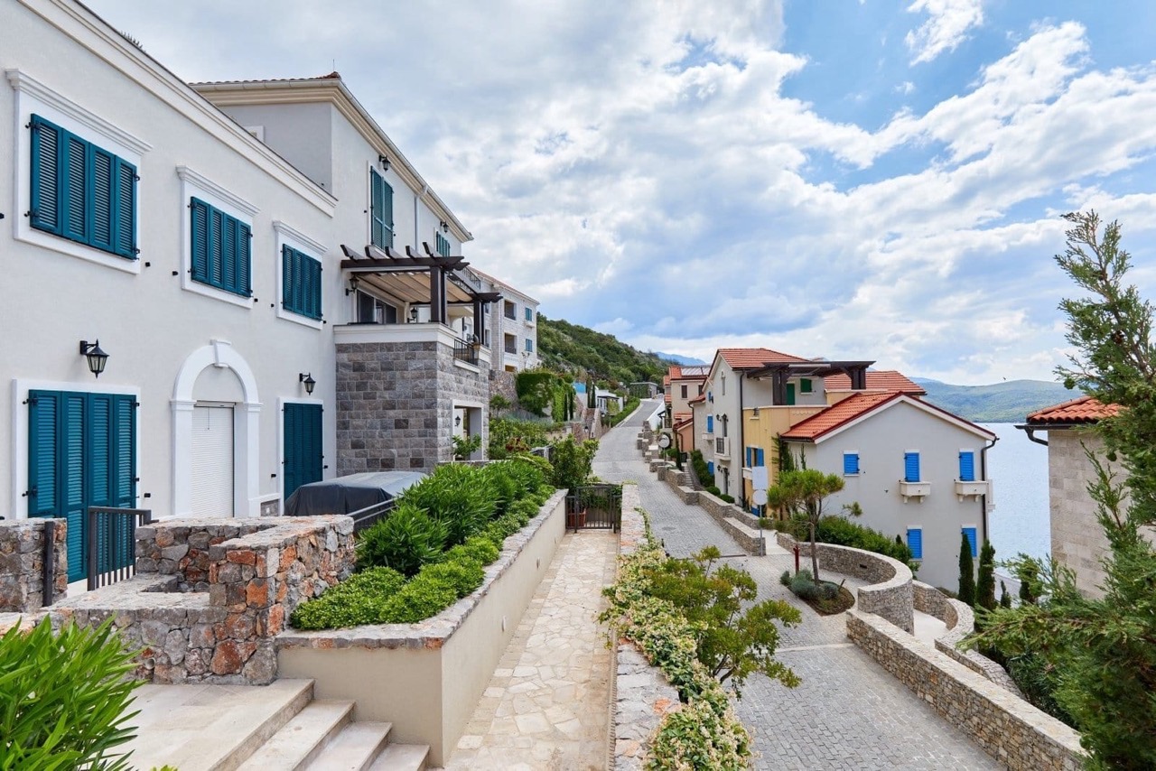 Piso en Luštica, Montenegro, 106 m² - imagen 17