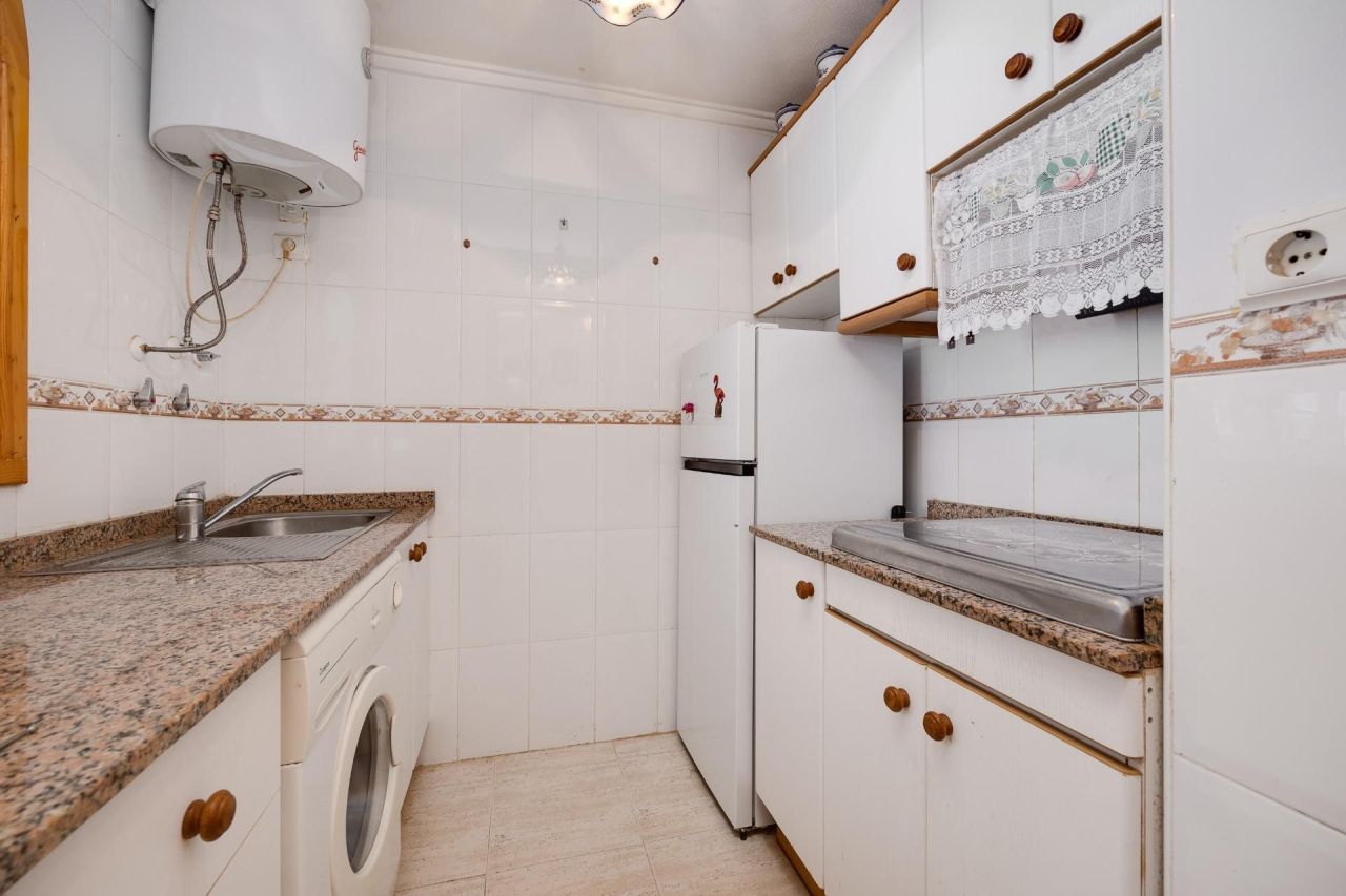 Appartement à Torrevieja, Espagne, 52 m² - image 4