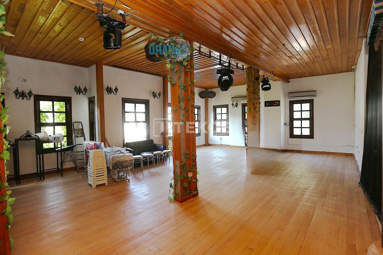 Commercial property in Antalya, Turkey, 350 m² - picture 14