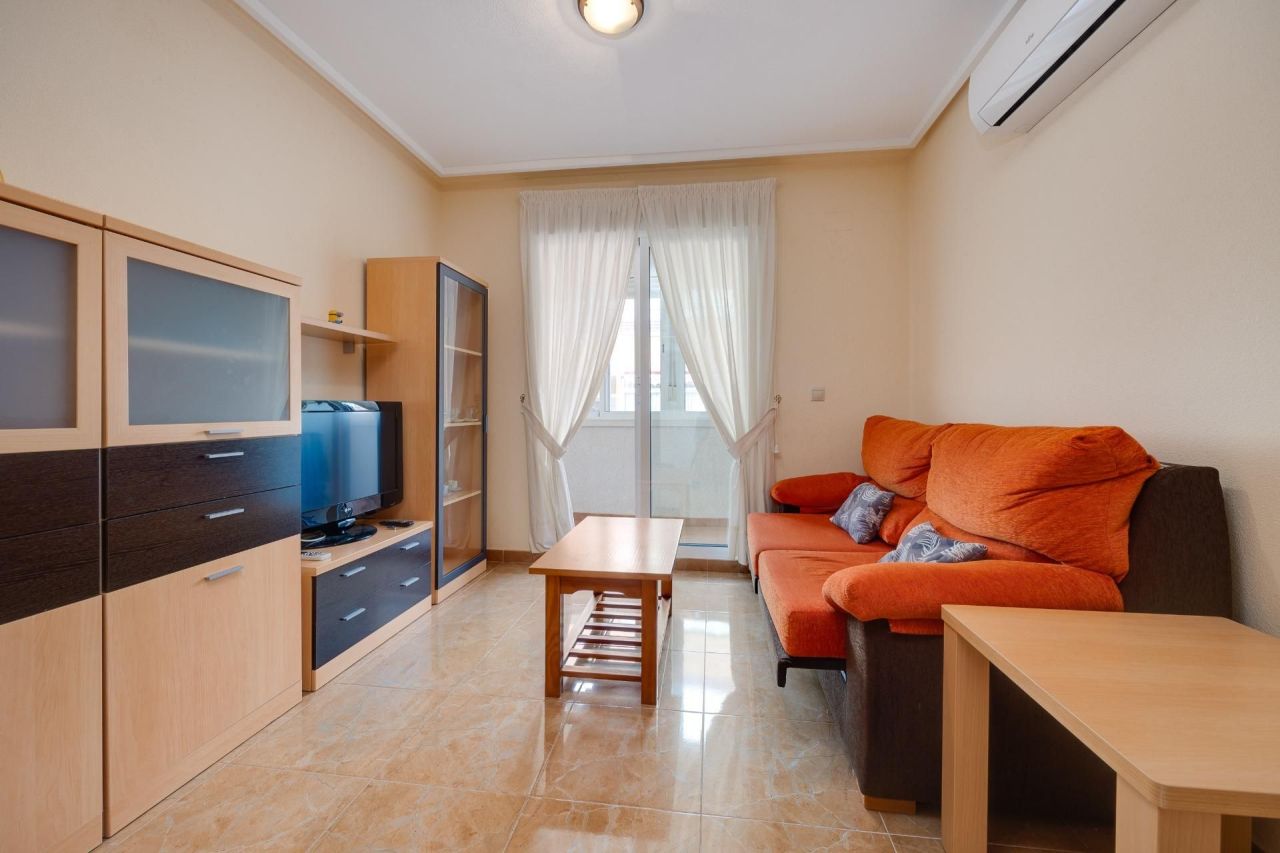 Flat in Torrevieja, Spain, 64 m² - picture 1