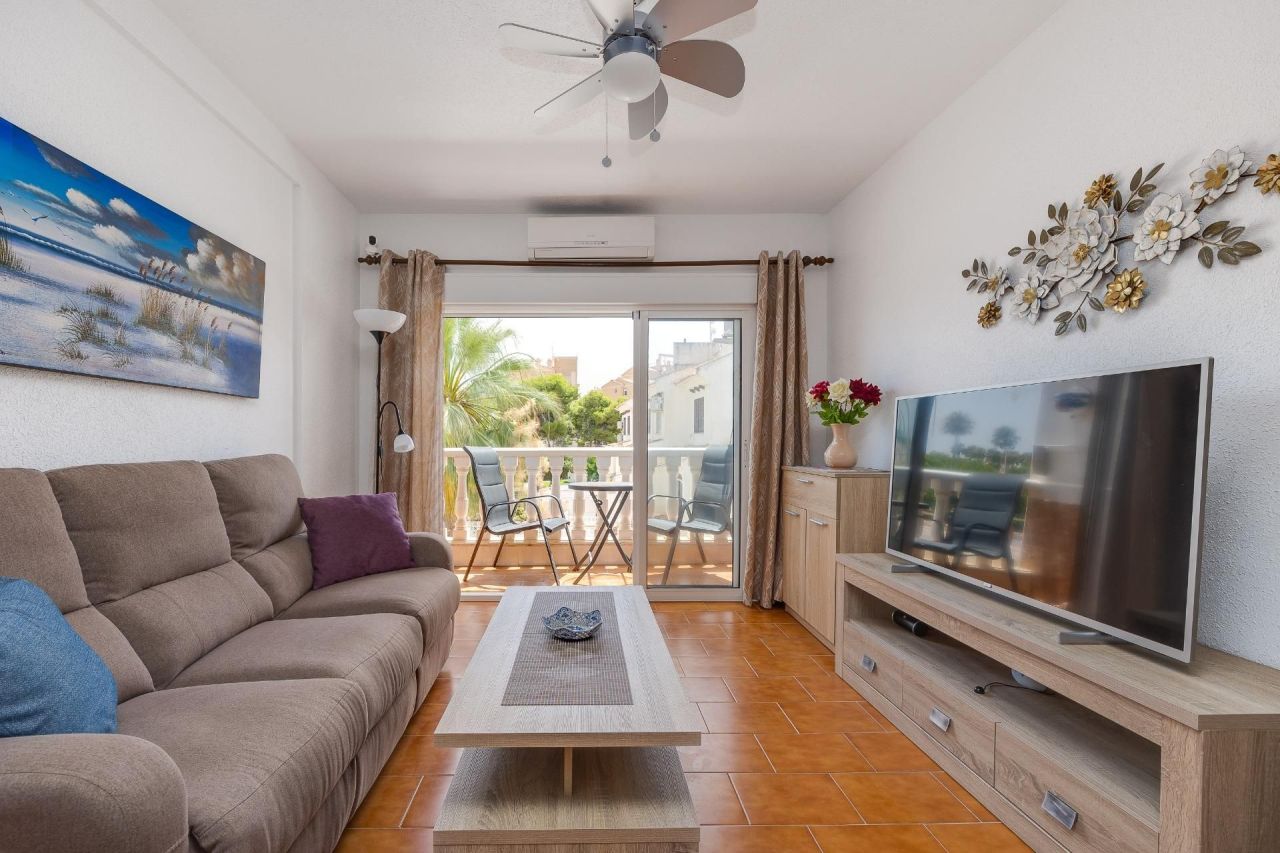 Penthouse in Torrevieja, Spain, 79 m² - picture 1