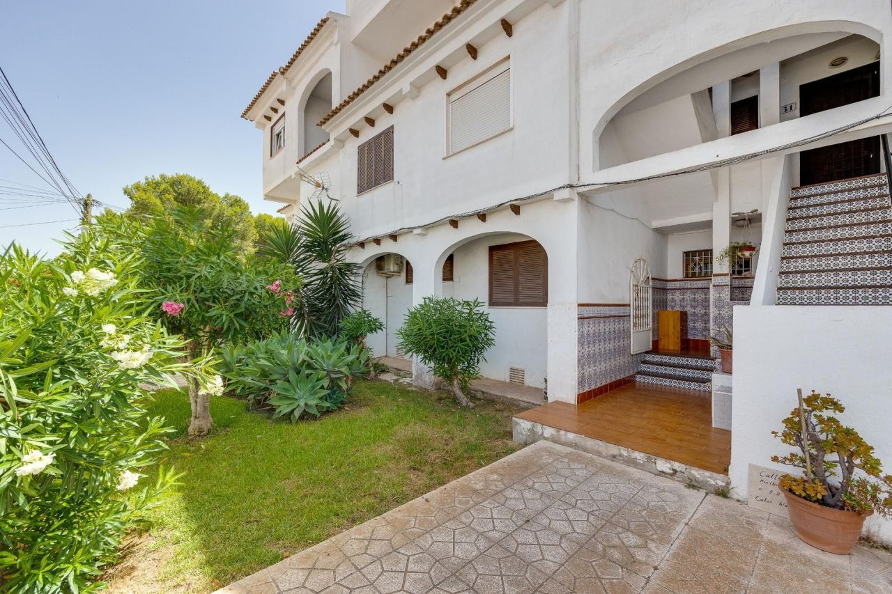 Penthouse in Torrevieja, Spain, 79 m² - picture 13