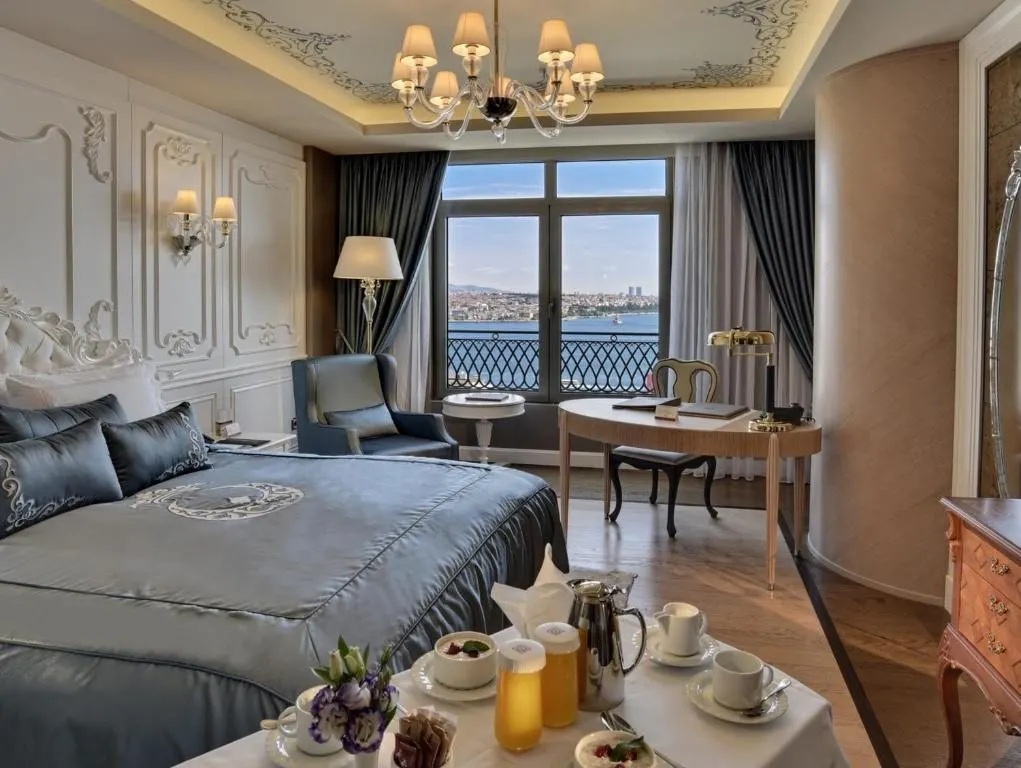 Hôtel à Istanbul, Turquie, 14 000 m² - image 1