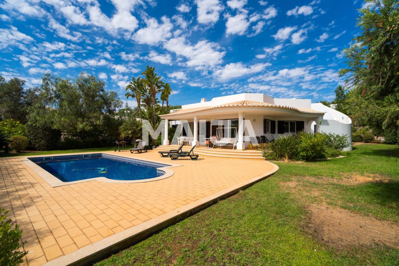 Villa in Albufeira, Portugal, 180 m² - Foto 1