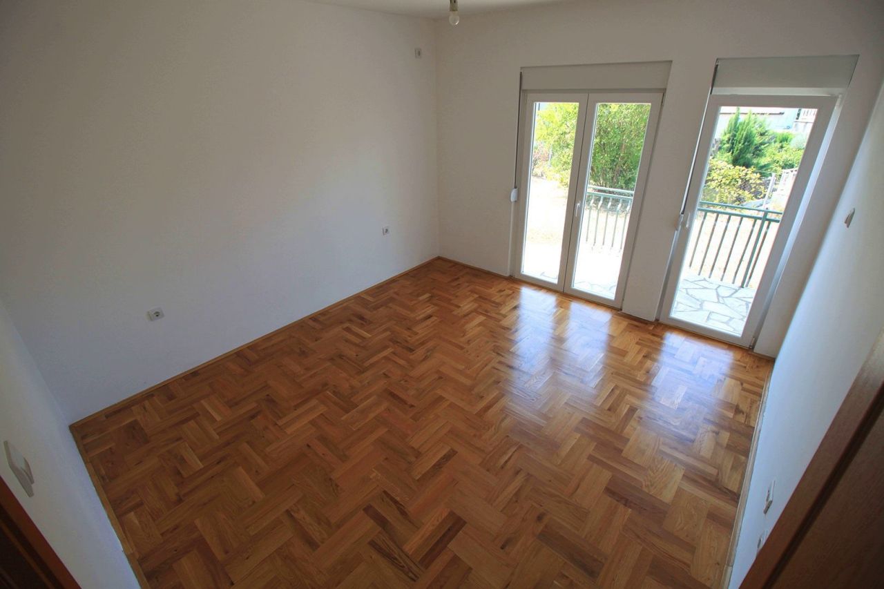 Maison au Bar, Monténégro, 188 m² - image 4