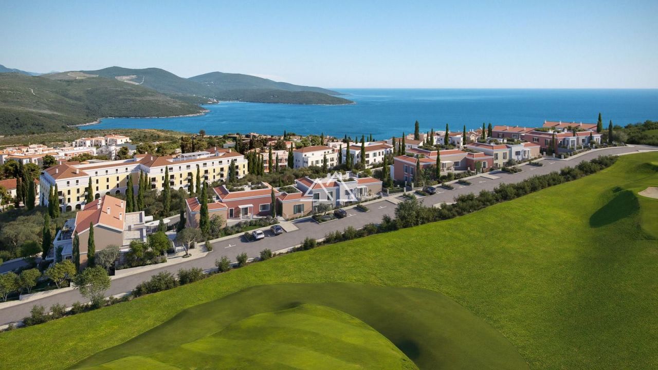Apartment in Halbinsel Luštica, Montenegro, 38 m² - Foto 1