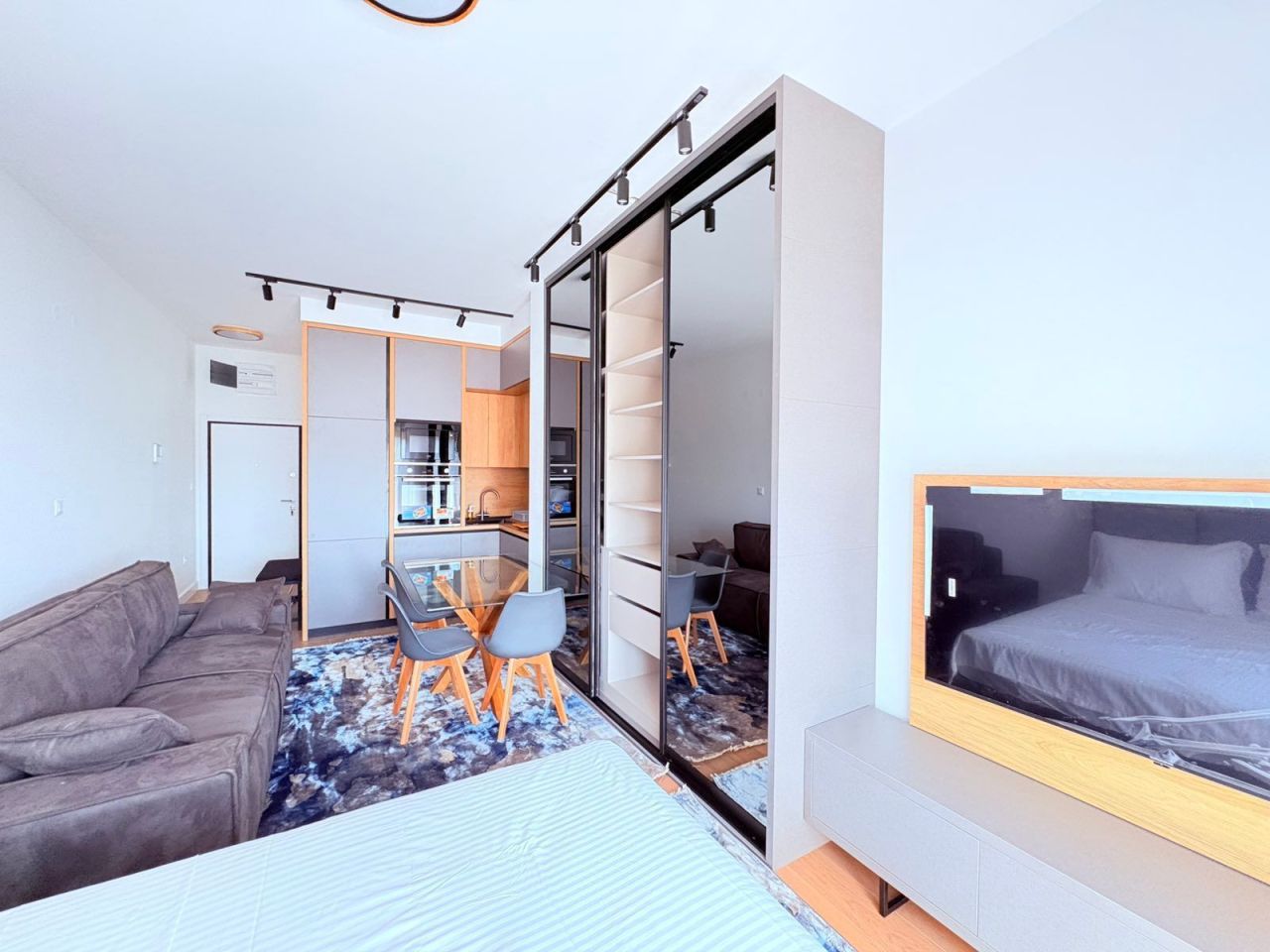 Apartment in Becici, Montenegro, 33 m² - picture 1