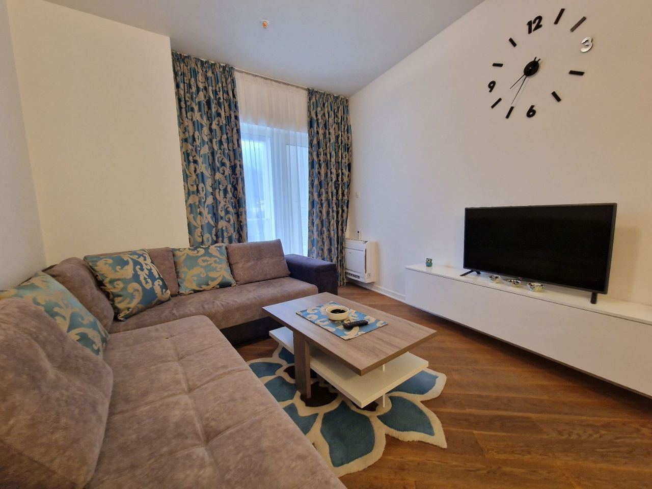 Apartment in Budva, Montenegro, 67 m² - picture 1