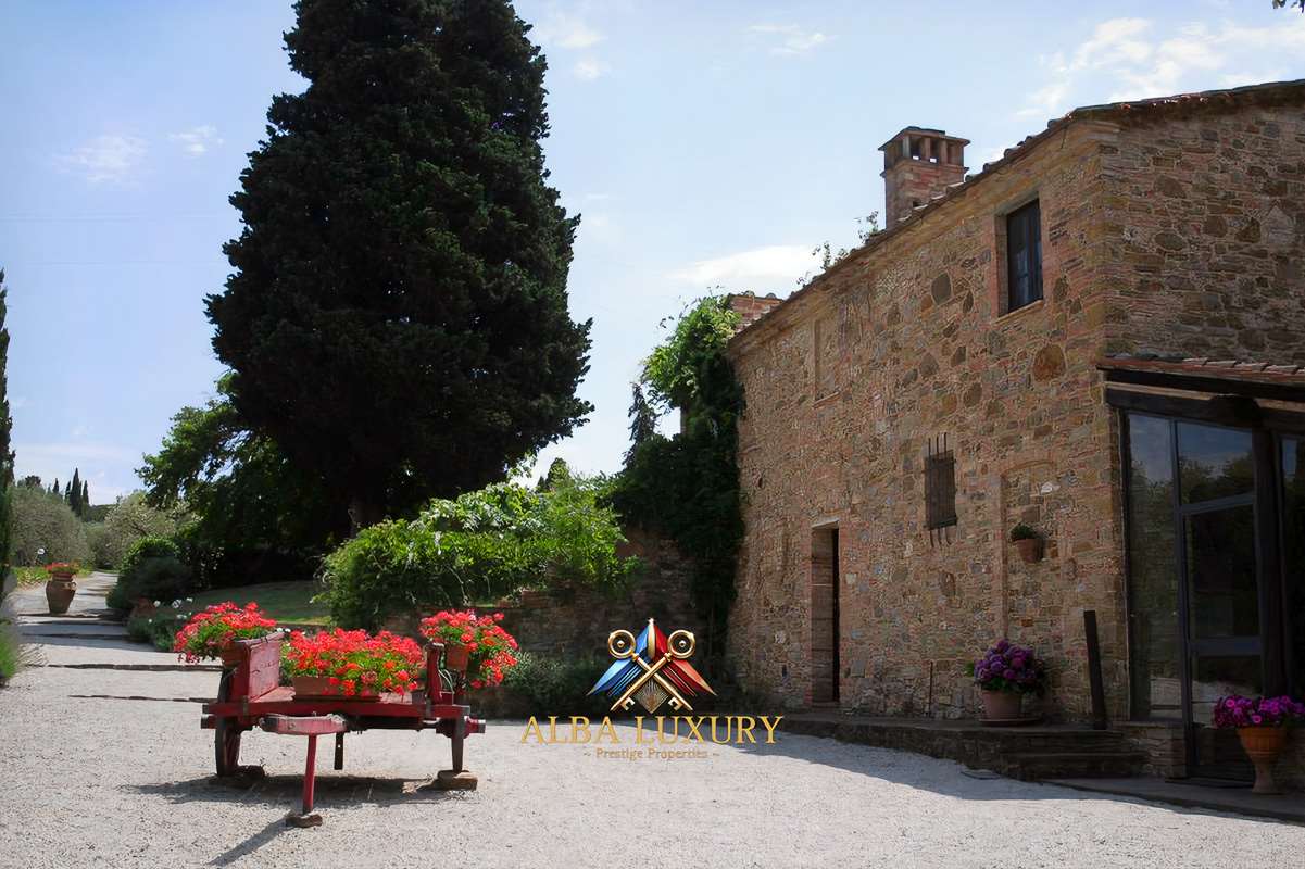 Apartment via pozzolo, Italy, 2 000 m² - picture 5