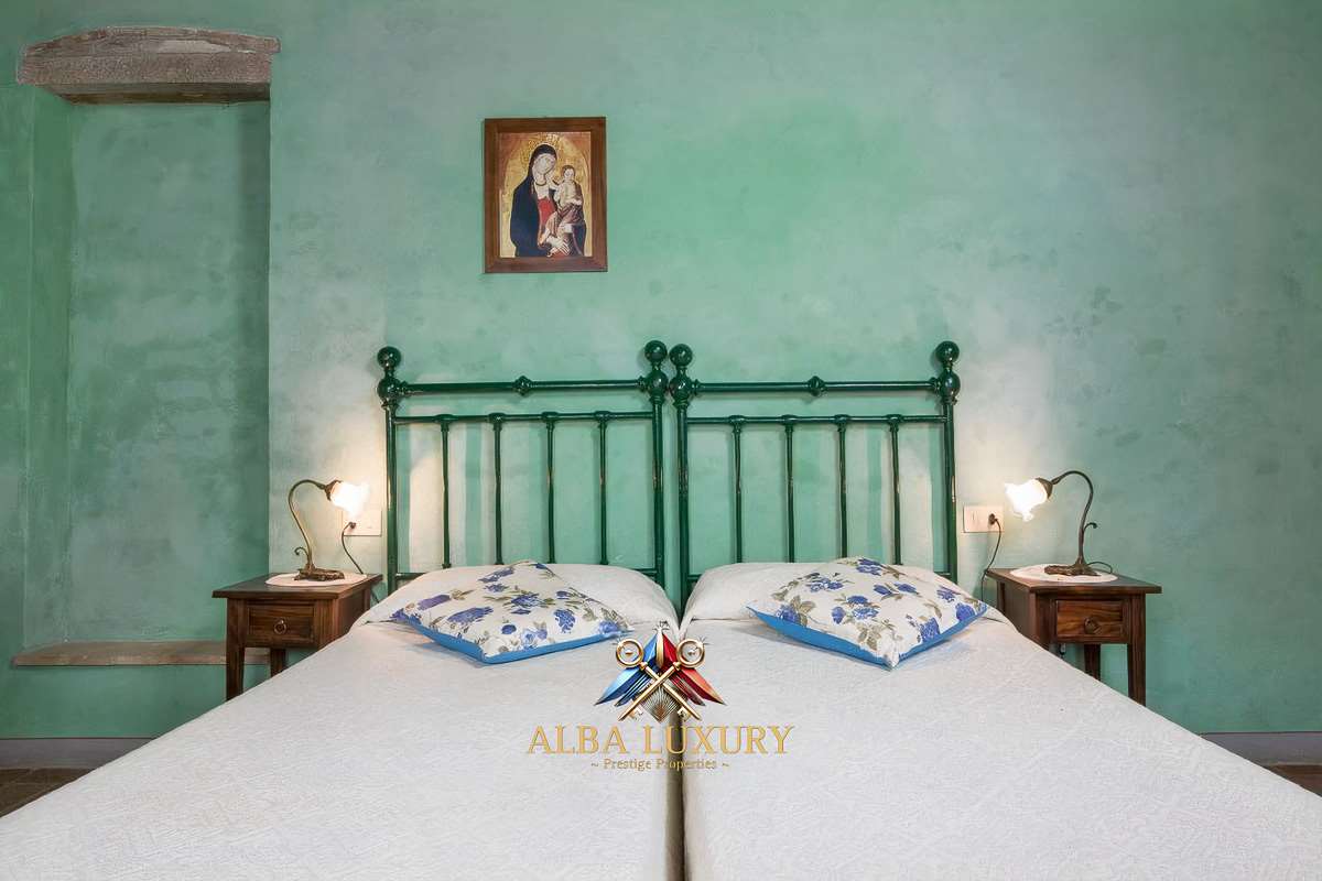 Apartment via pozzolo, Italy, 2 000 m² - picture 10