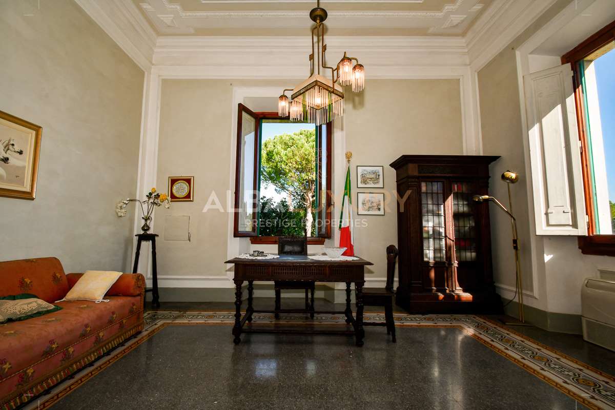 Villa in Foiano della Chiana, Italy, 1 200 m² - picture 16