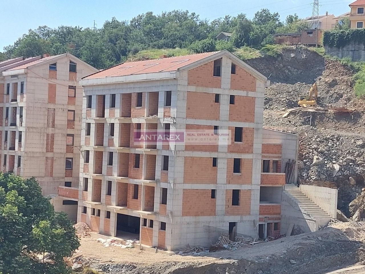 Appartamenti a Herceg-Novi, Montenegro, 45.5 m² - foto 1