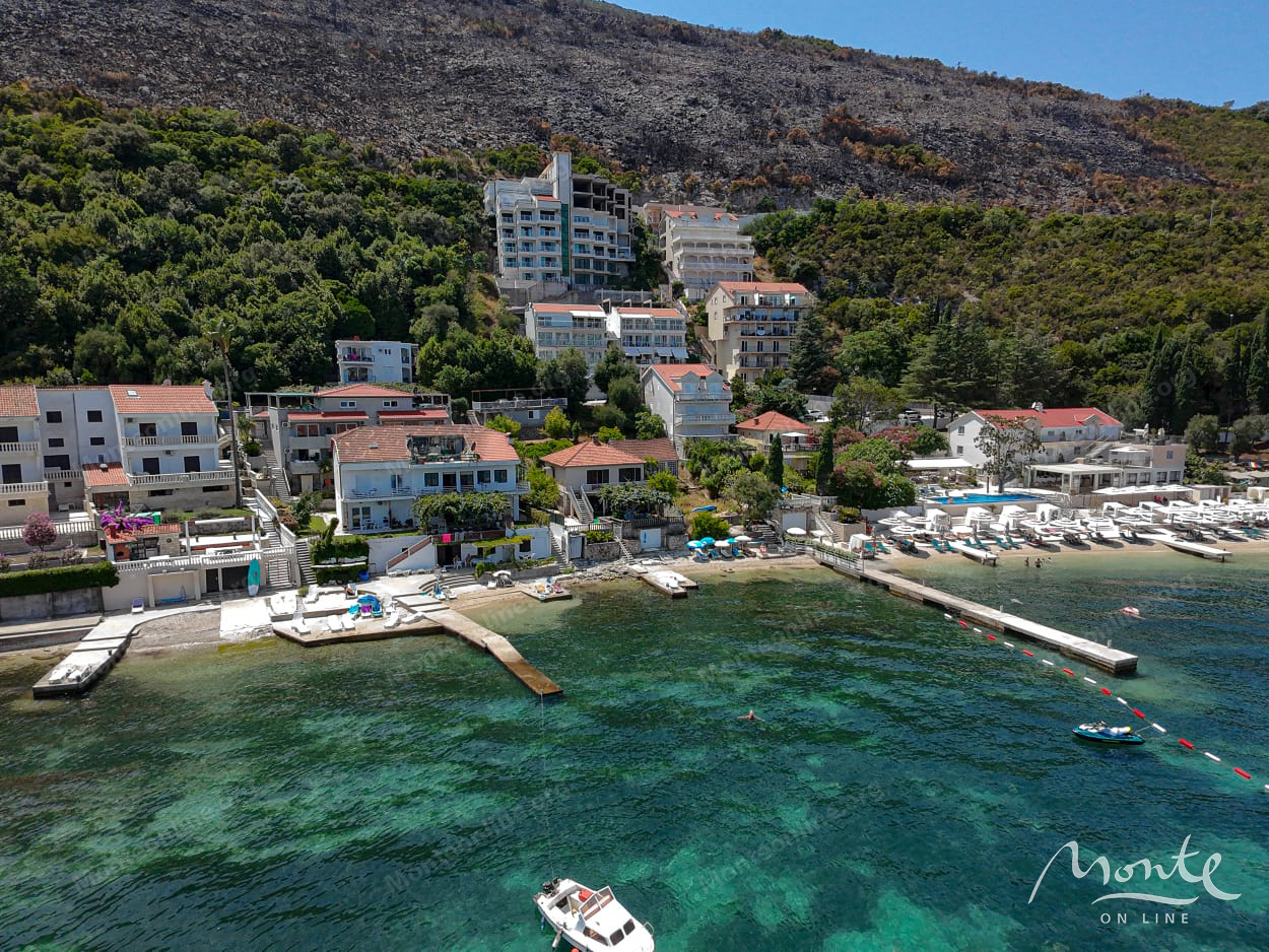 Villa in Njivice, Montenegro, 120 m² - picture 13