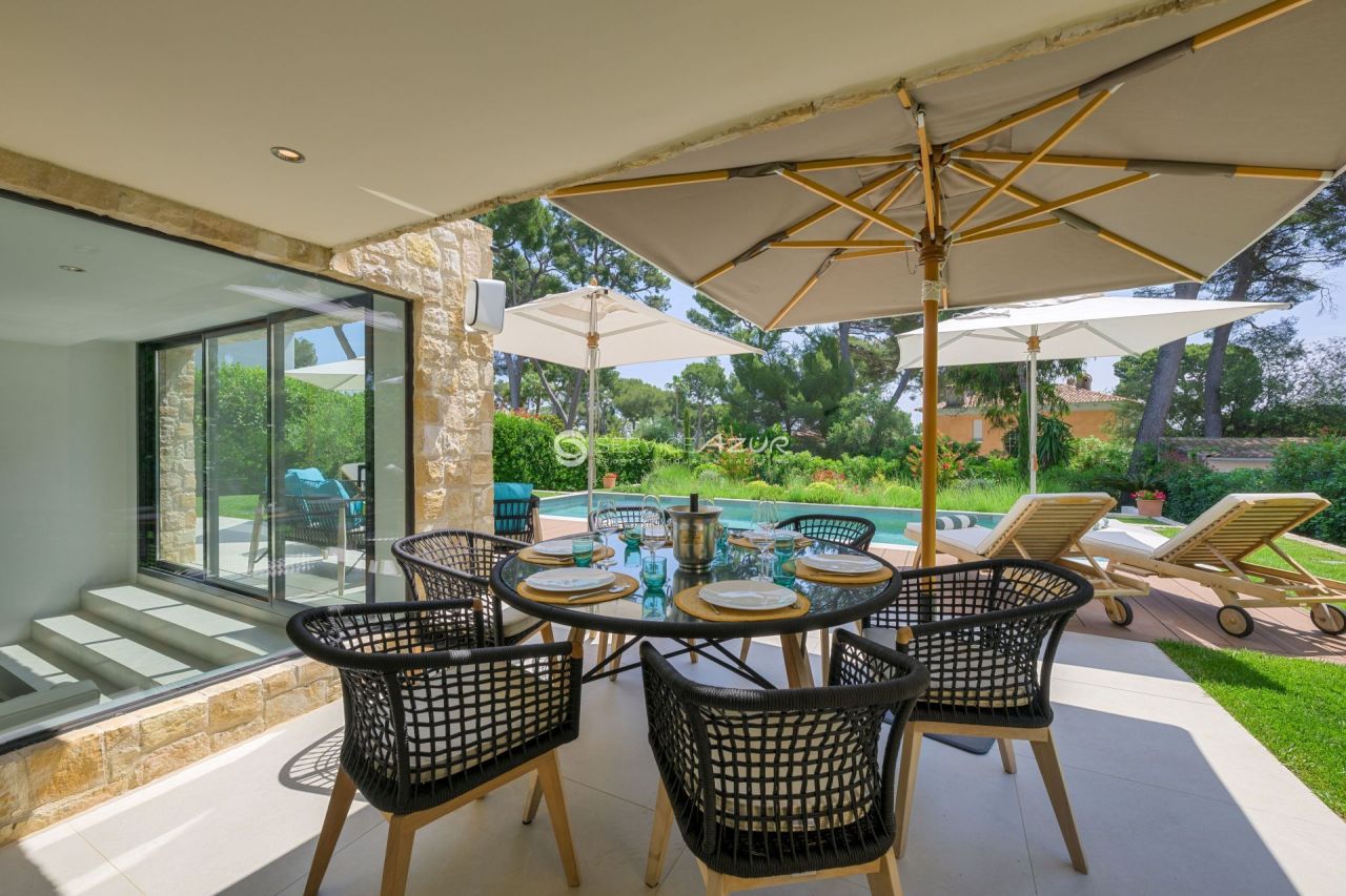 Villa à Antibes, France, 220 m² - image 6