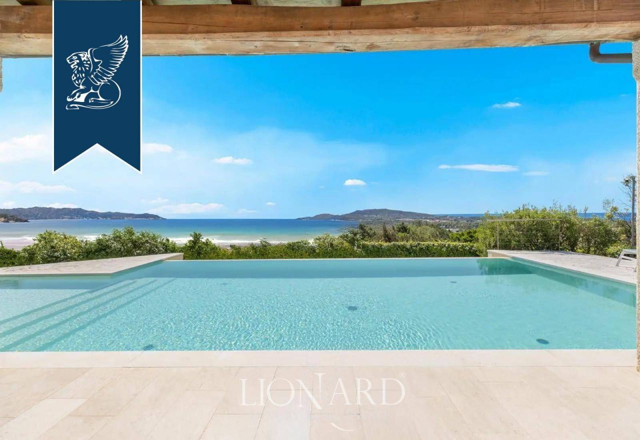 Villa en San Teodoro, Italia, 180 m² - imagen 1