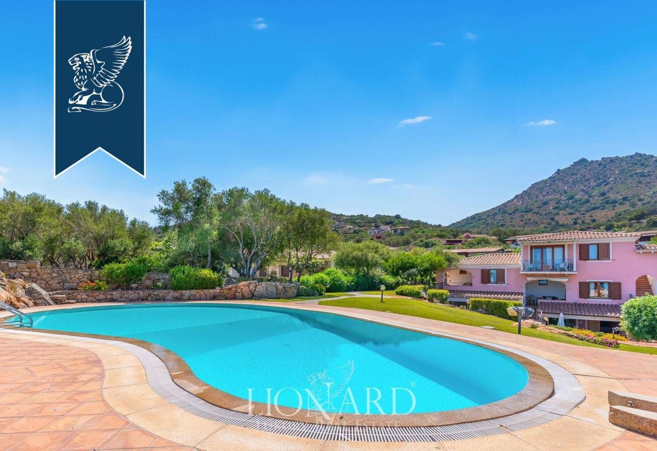 Villa in San Teodoro, Italien, 2 000 m² - Foto 4