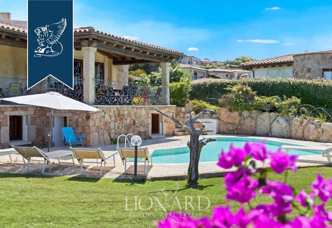 Villa à San Teodoro, Italie, 300 m² - image 5