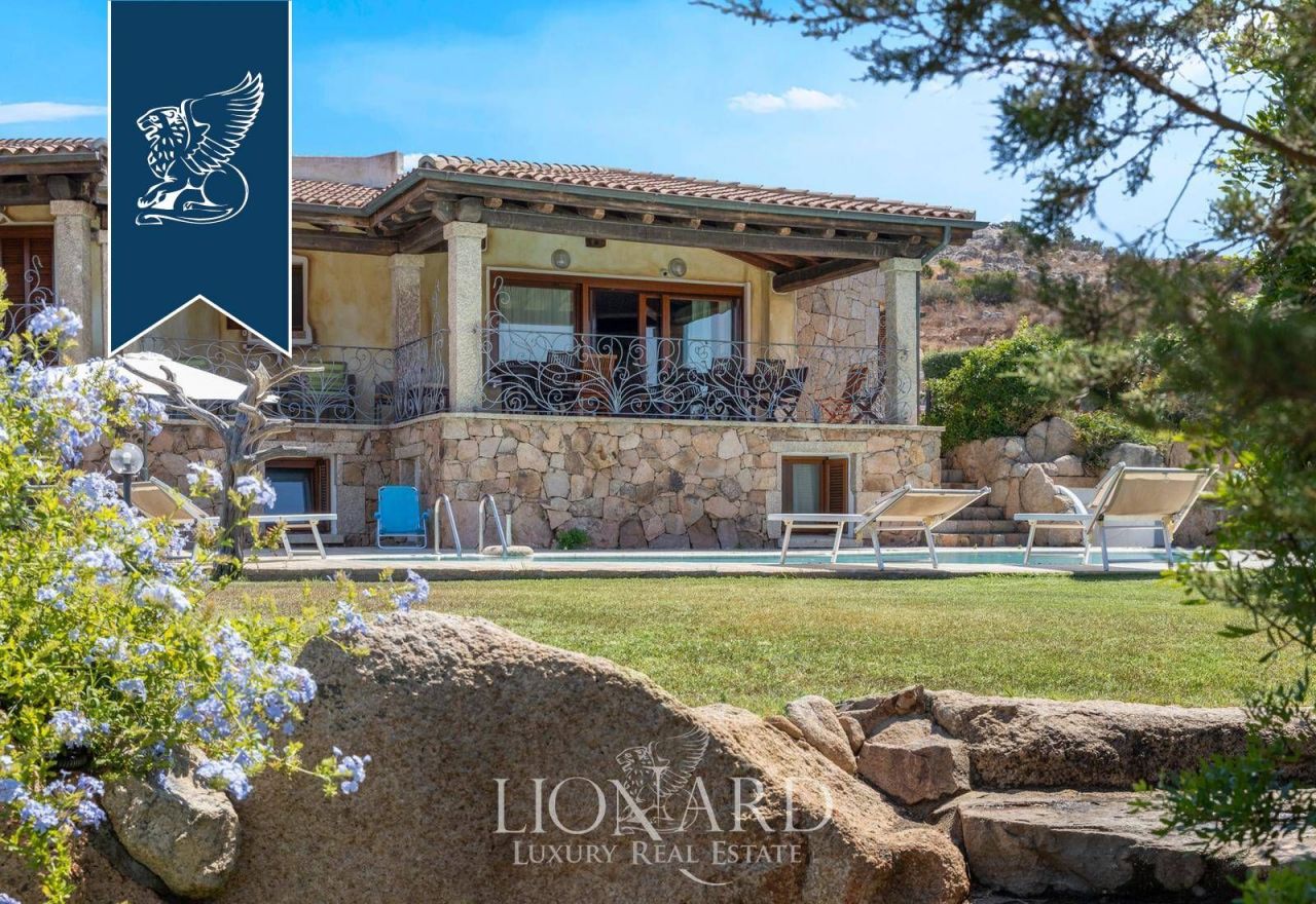 Villa à San Teodoro, Italie, 300 m² - image 8