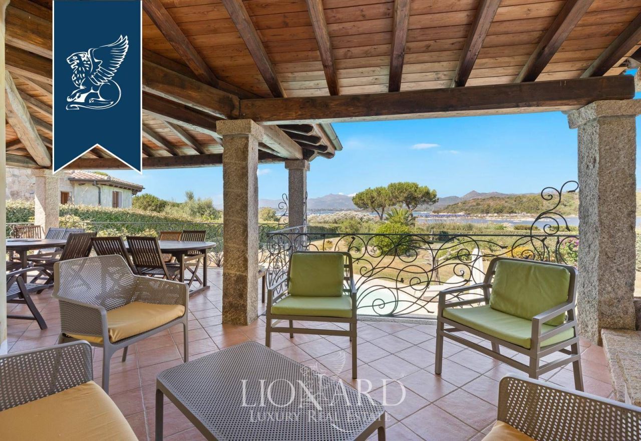 Villa à San Teodoro, Italie, 300 m² - image 9