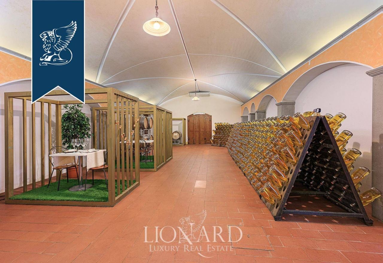 Villa in Bergamo, Italy, 4 000 m² - picture 16