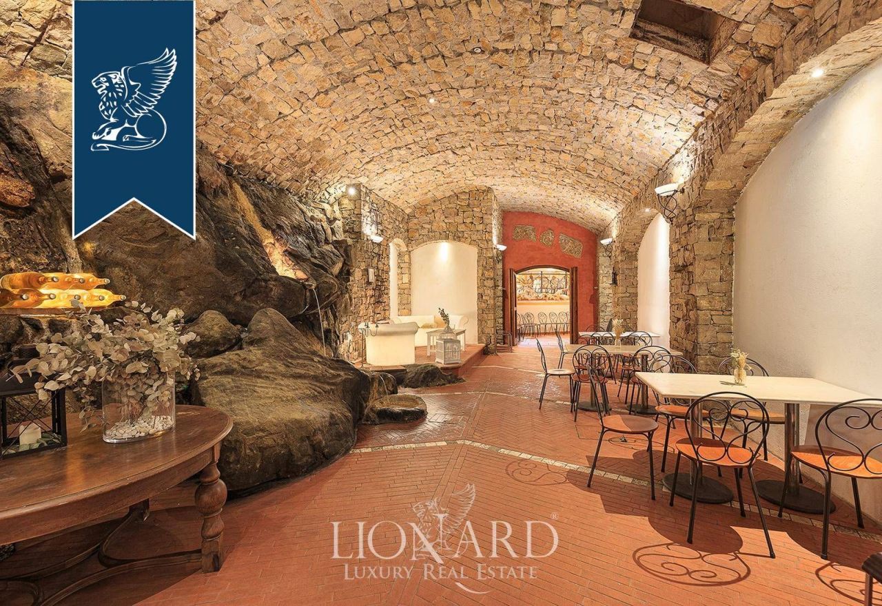 Villa in Bergamo, Italy, 4 000 m² - picture 19