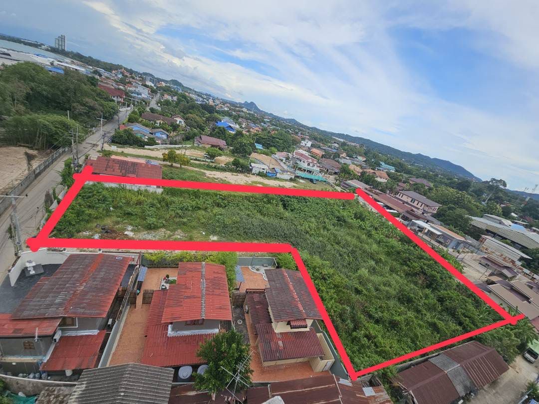 Land in Pattaya, Thailand, 2 560 m² - picture 2