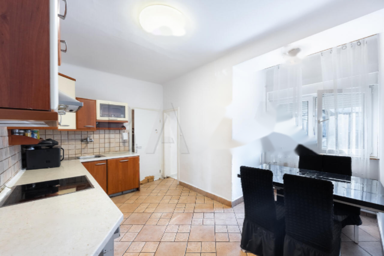 Piso en Liubliana, Eslovenia, 111 m² - imagen 1