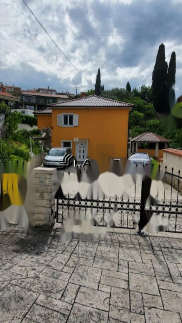 Haus in Koper, Slowenien, 380 m² - Foto 1