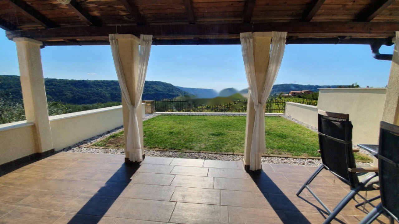 House in Koper, Slovenia, 230 m² - picture 1