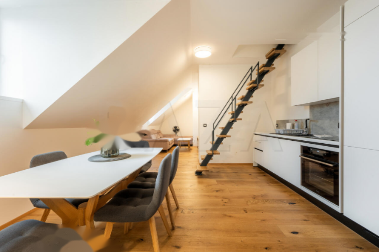 Piso en Liubliana, Eslovenia, 73 m² - imagen 1