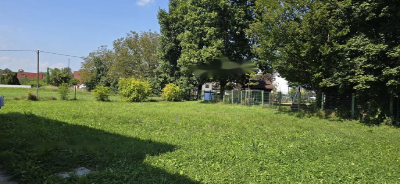 Grundstück in Ljubljana, Slowenien, 1 370 m² - Foto 1