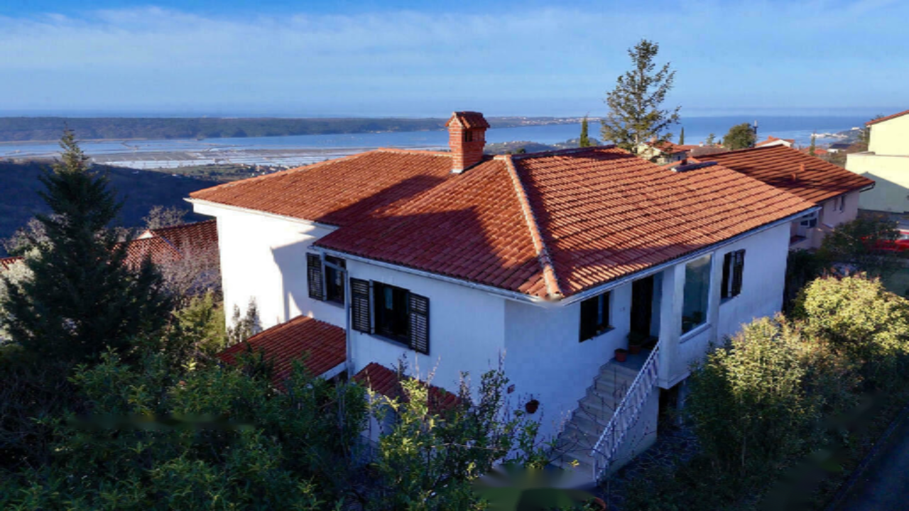 Casa en Izola, Eslovenia, 228 m² - imagen 1