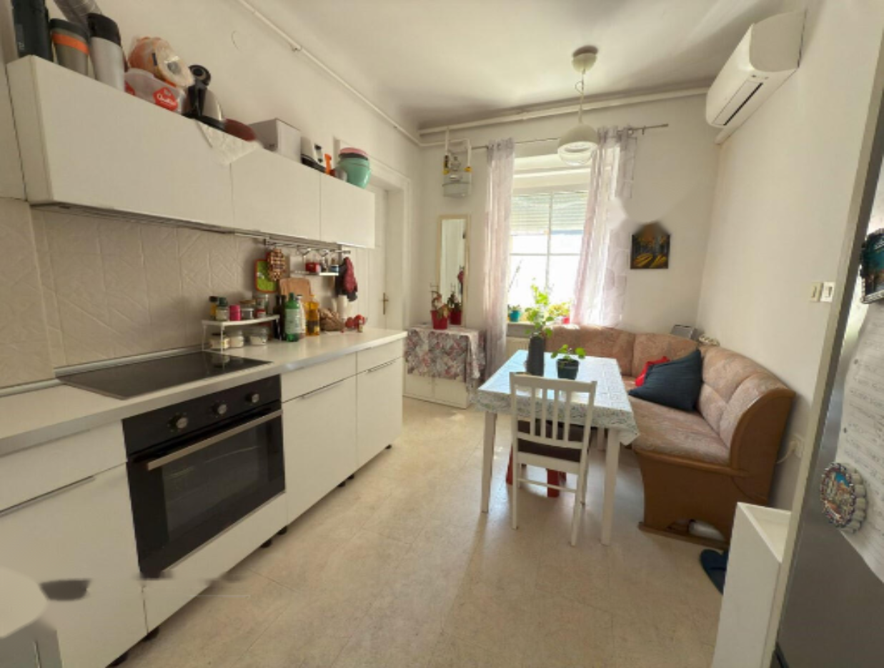 Piso en Liubliana, Eslovenia, 32 m² - imagen 1