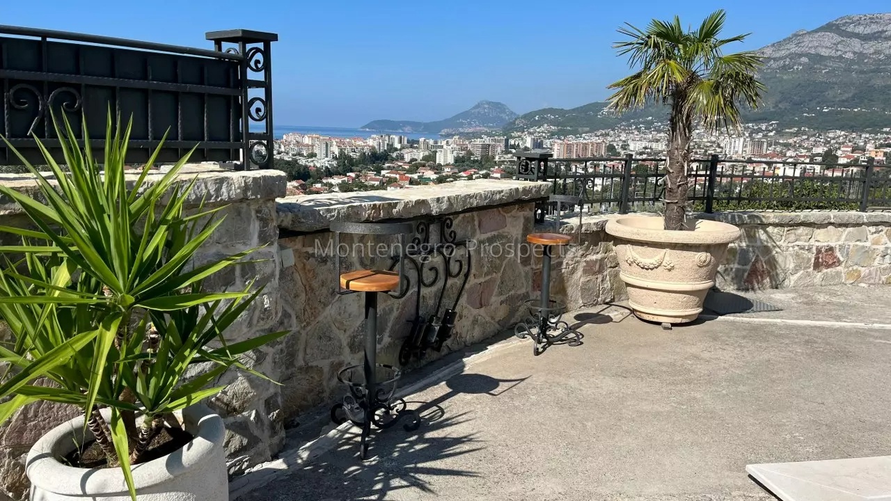 Villa in Bar, Montenegro, 366 m² - Foto 4